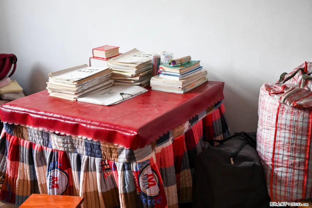 全网追的“扁担女孩”,找了一份暑假工,时薪12元 - 雅安生活资讯 - 雅安28生活网 ya.28life.com